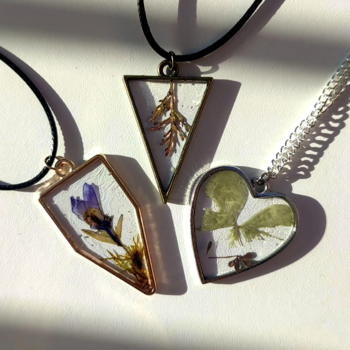 Collares